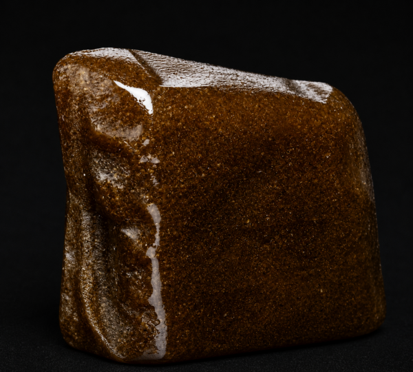 Photo de la résine Ice O Lator CBD à la texture fondante et à l’aspect premium