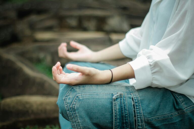 CBD contre le stress et l’anxiété : une solution naturelle pour le quotidien