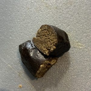 Résine X3 CBC 10G en forme d’olive – Résine de chanvre concentrée sans THC
